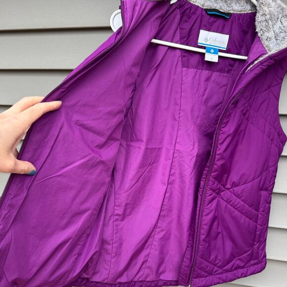 Columbia size M Purple Quilted Vest with Pockets and Faux Fur Sherpa Collar - Picture 8 of 12
